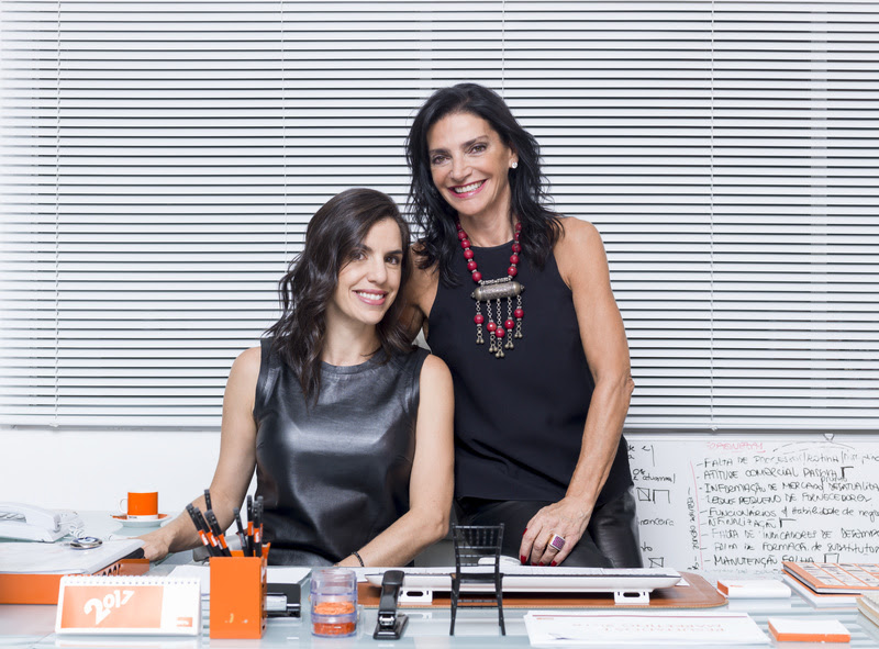 Flávia e Paola, fundadoras da 100% Eventos.