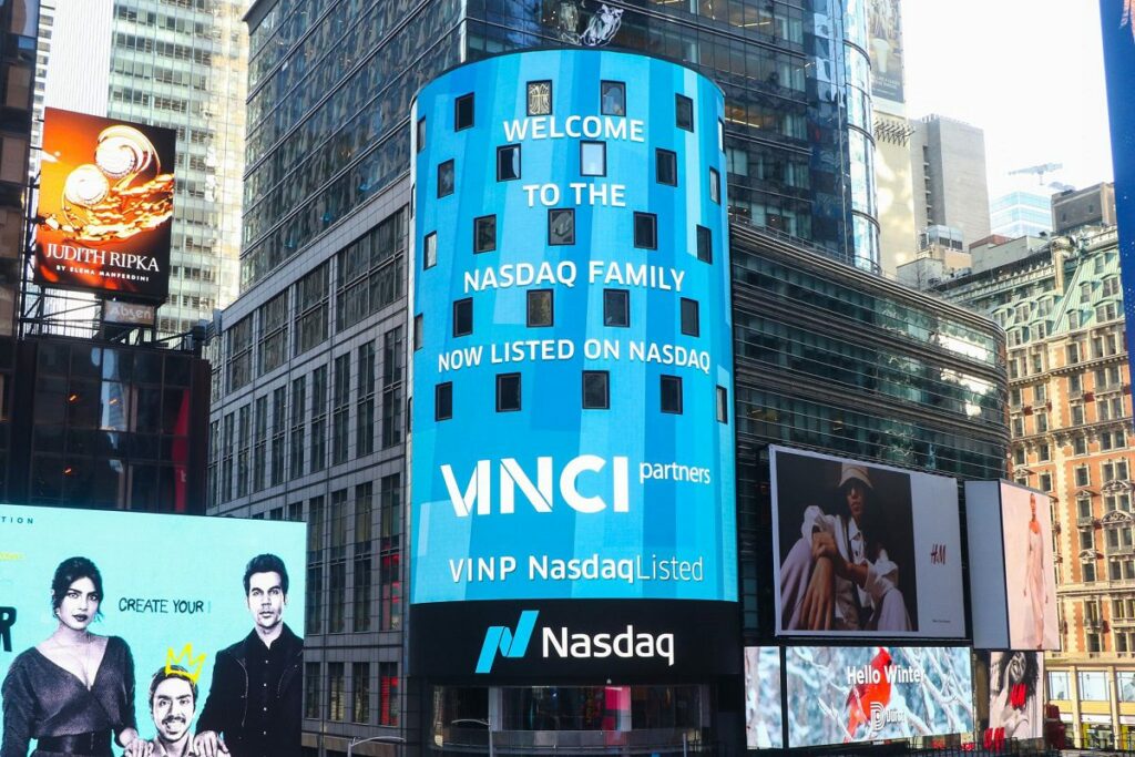 Anúncio da Vinci em luminoso em New York