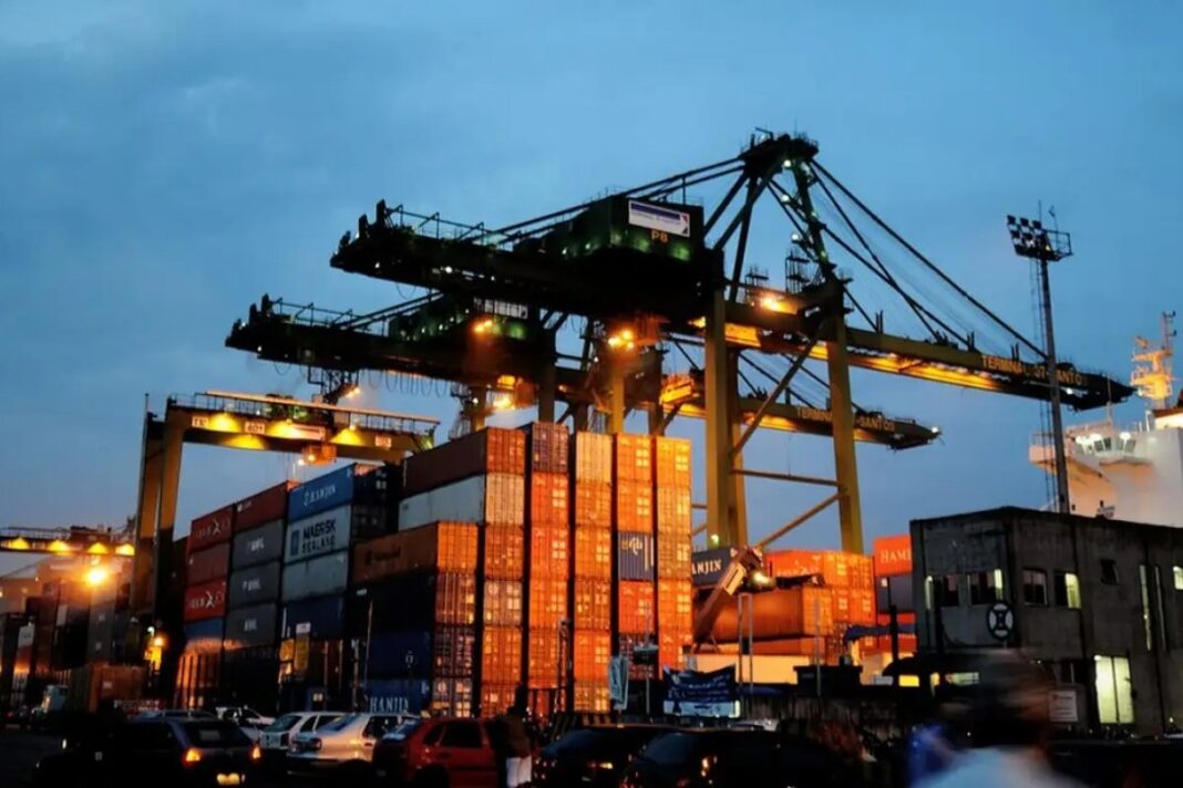 Terminal de cargas no Porto