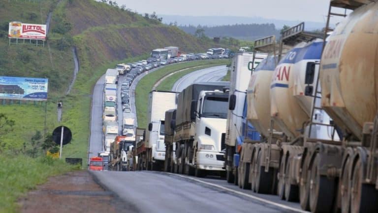 Greve de caminhoneiros