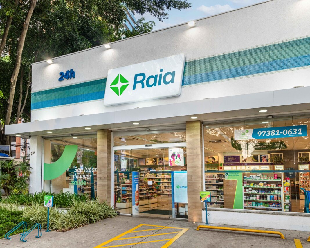 Fachada da farmácia Raia
