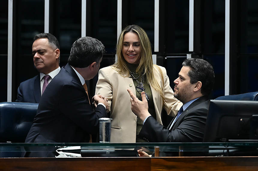 deputado Eduardo da Fonte (PP-PE); senadora Roberta Acioly (Republicano-RR); presidente do Senado Federal, senador Davi Alcolumbre (União-AP).